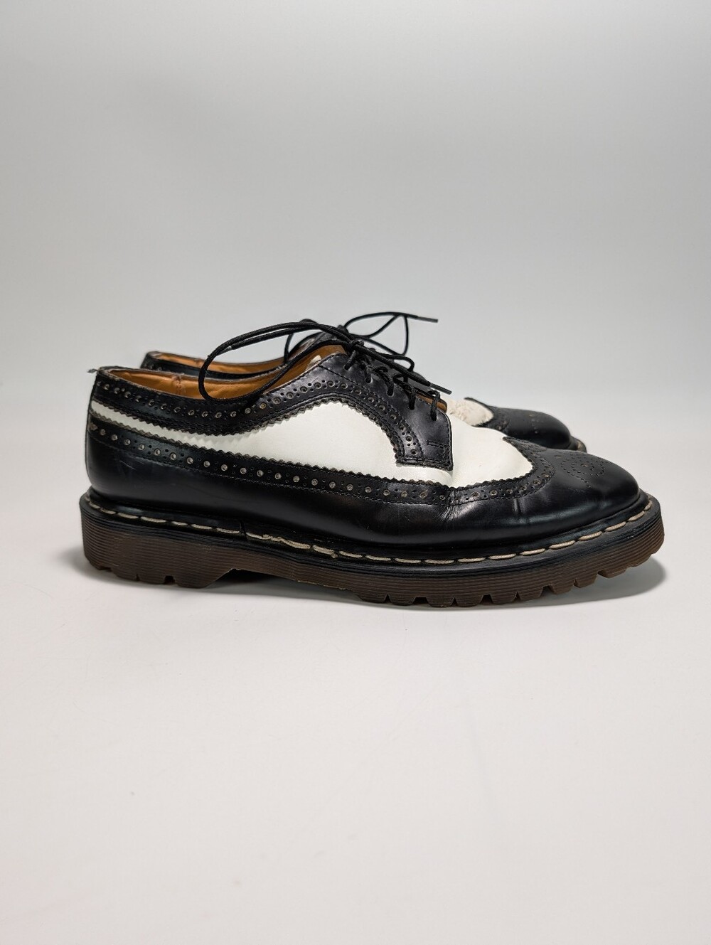 Vintage Dr Martens 3989 Brogue Wingtip Shoes Made In England - Flawed Read